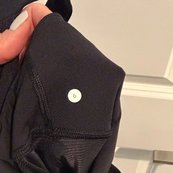 Lululemon Black Tank Top with drawstring waist size 6 - Picture 5 of 6